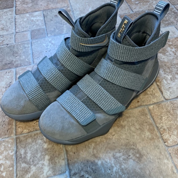 Lebron soldiers - Picture 2 of 2